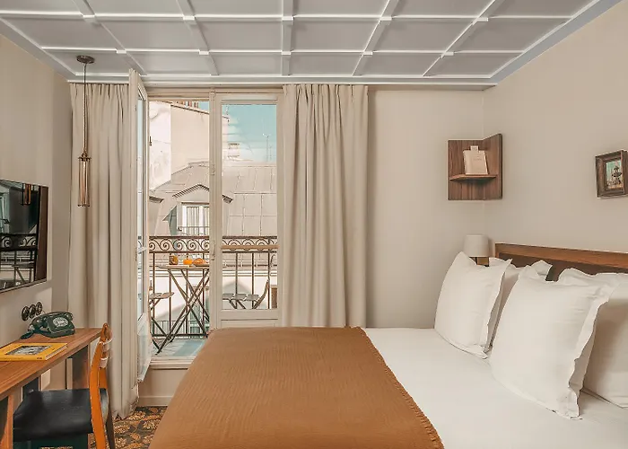 Le Petit Belloy Paris